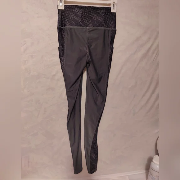 Kids Athletic Leggings in Black and Gray - Picture 6 of 6